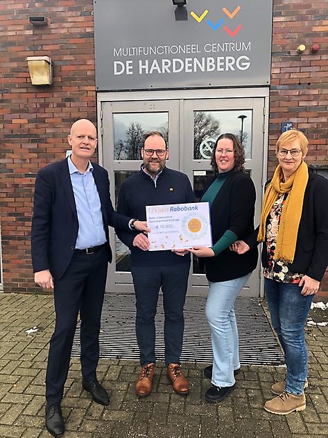 Rabobank ondersteunt MFC de Hardenberg met 10.000 euro MFC De Hardenberg Finsterwolde